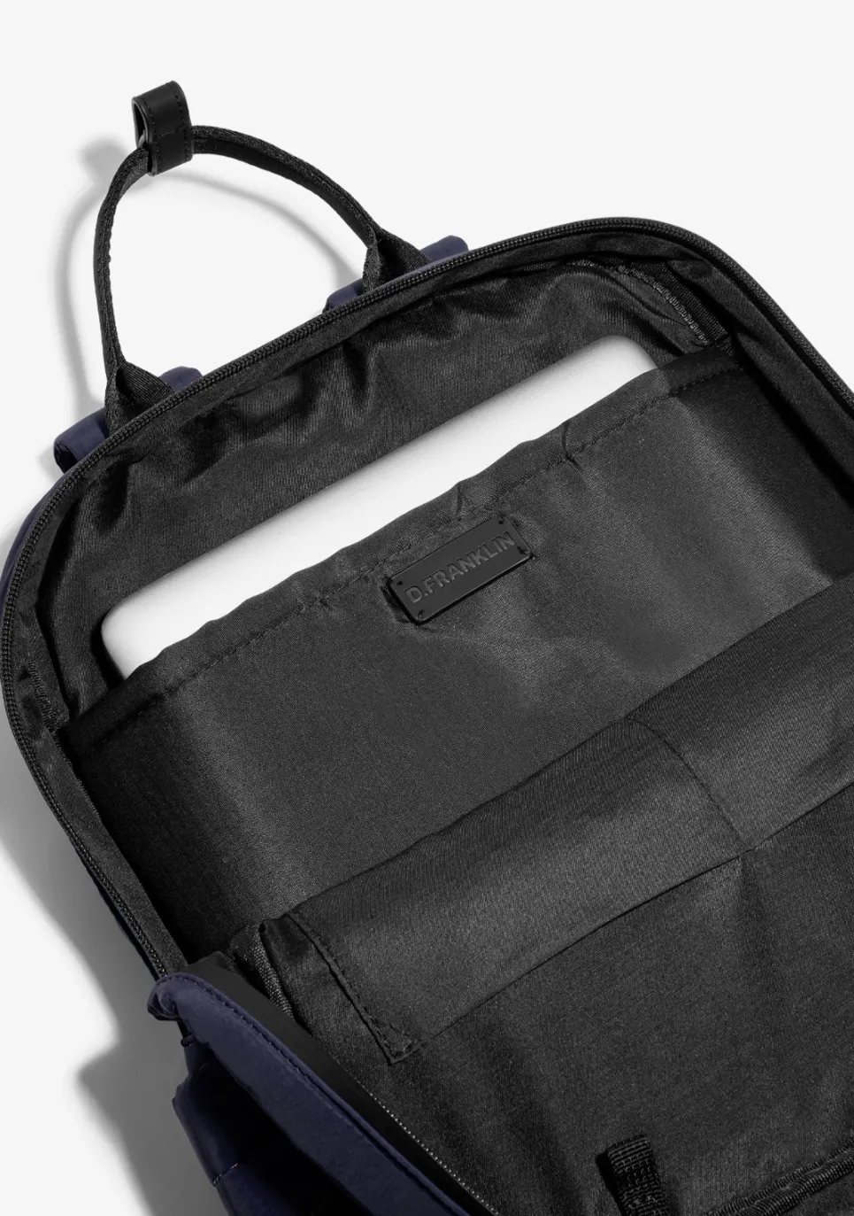 D.Franklin Multi-Pocket Nylon Backpack Navy|Damen Rucksäcke|Backpack