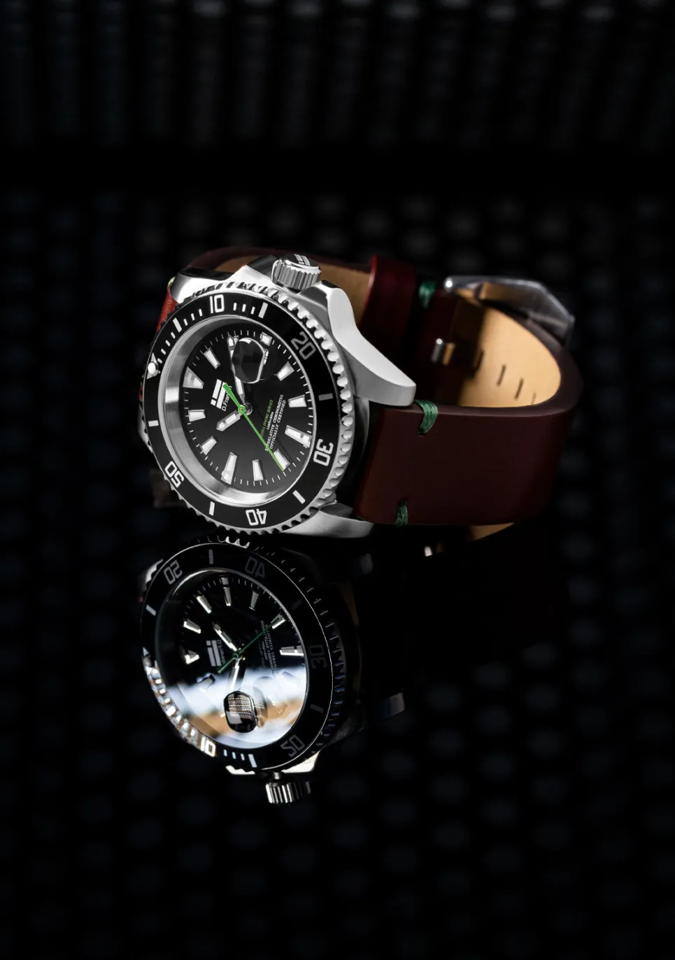 D.Franklin Scuba Diving Brown Steel Black / Black|Damen Mehr Zubehör|Mehr Zubehör