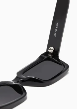 D.Franklin Tokyo Low Black / Black|Damen Eckige Sonnenbrillen|Eckige Sonnenbrillen