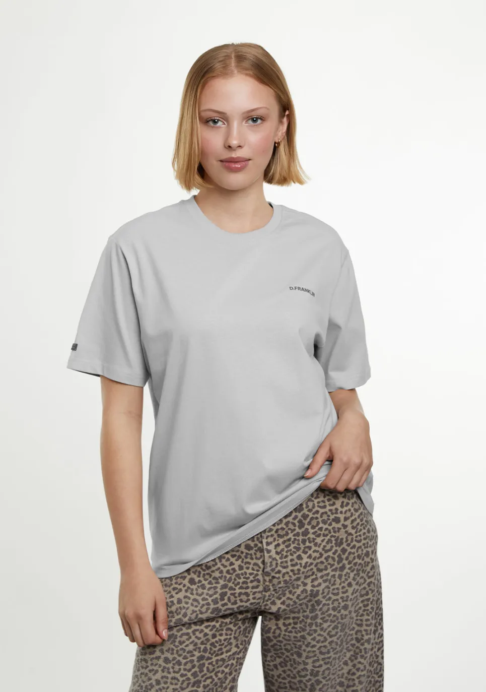 D.Franklin Worldwide Tee Ice Grey|Damen T-Shirts|T-Shirts